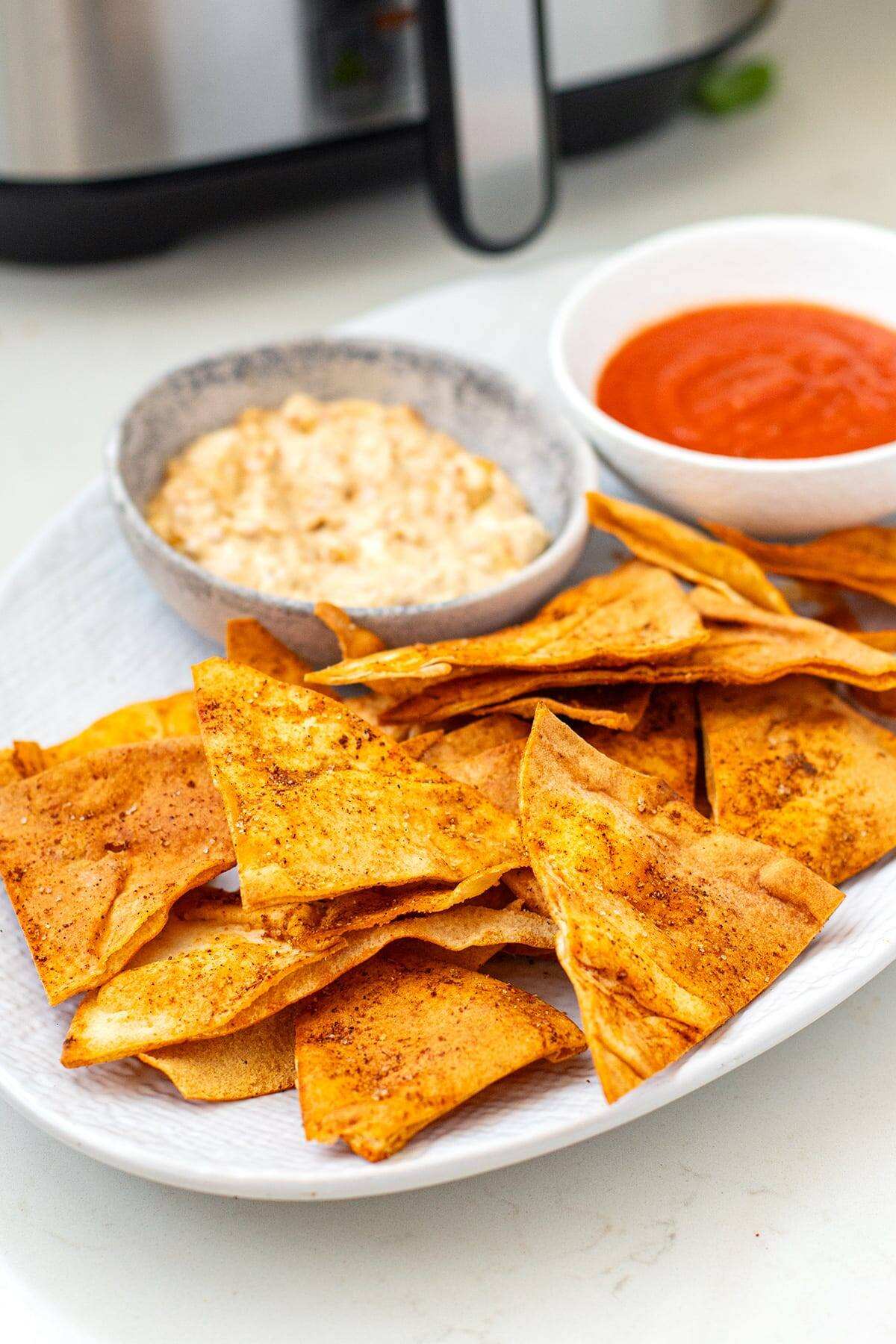 air fryer pita chips with sauce and ketchup