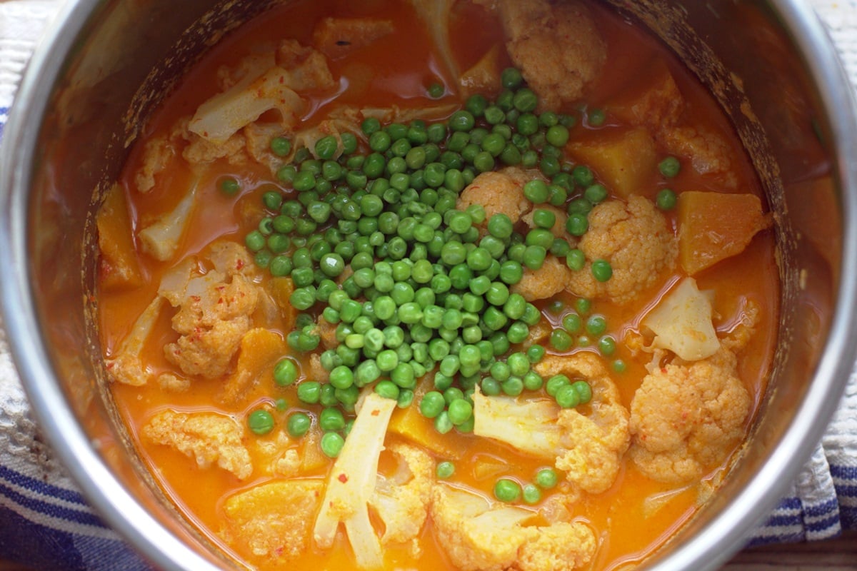 pumpkin cauliflower curry stew