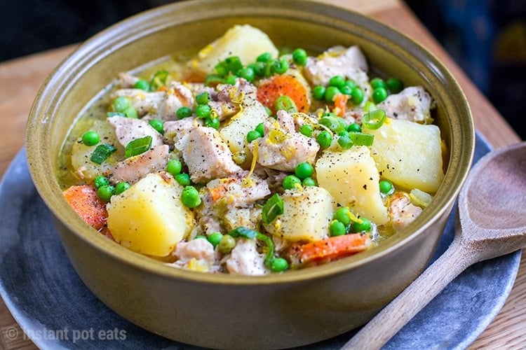 INSTANT POT CHICKEN & POTATOES STEW