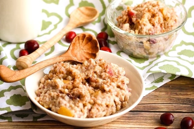 Breakfast Apple & Cranberry Instant Pot Steel Cut Oats 