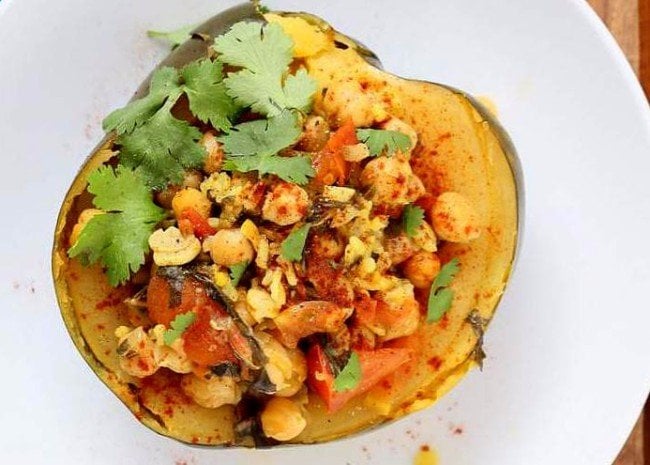 Curried chickpea stuffed acorn squash