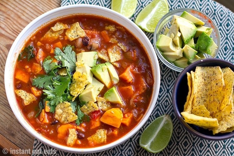 Instant Pot Tortilla Soup