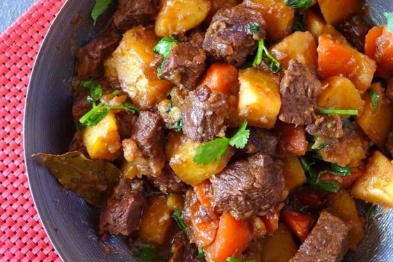 Instant Pot Chinese Beef & Potato Stew 