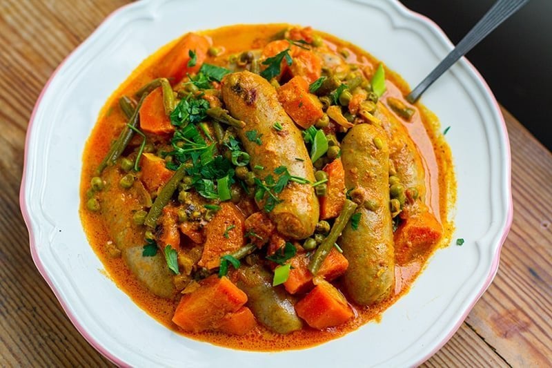 Curried Sausages & Peas