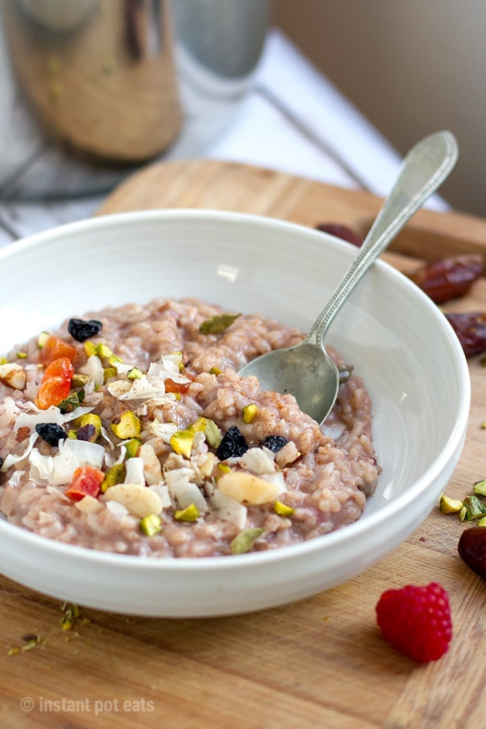 Instant Pot Rice Porridge With Chai Spices & Dates