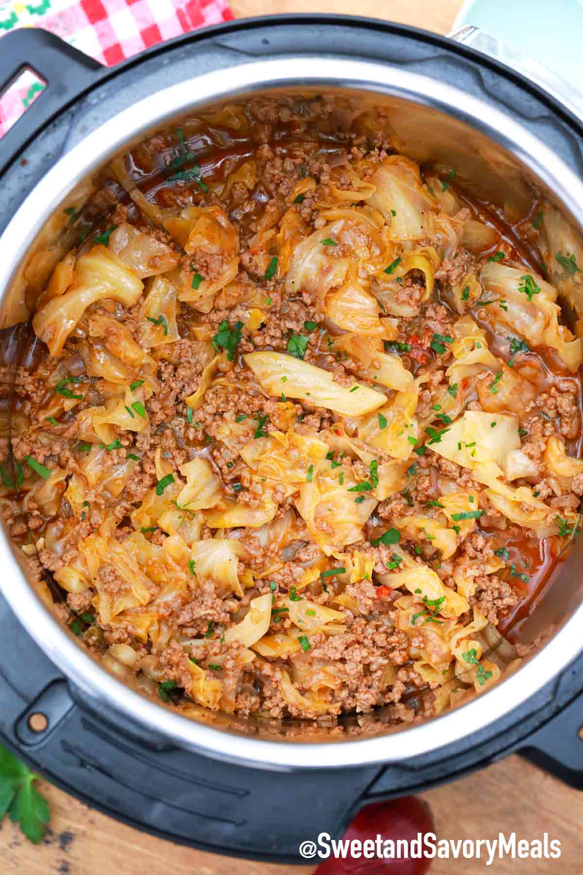Cabbage Stew with Ground Beef