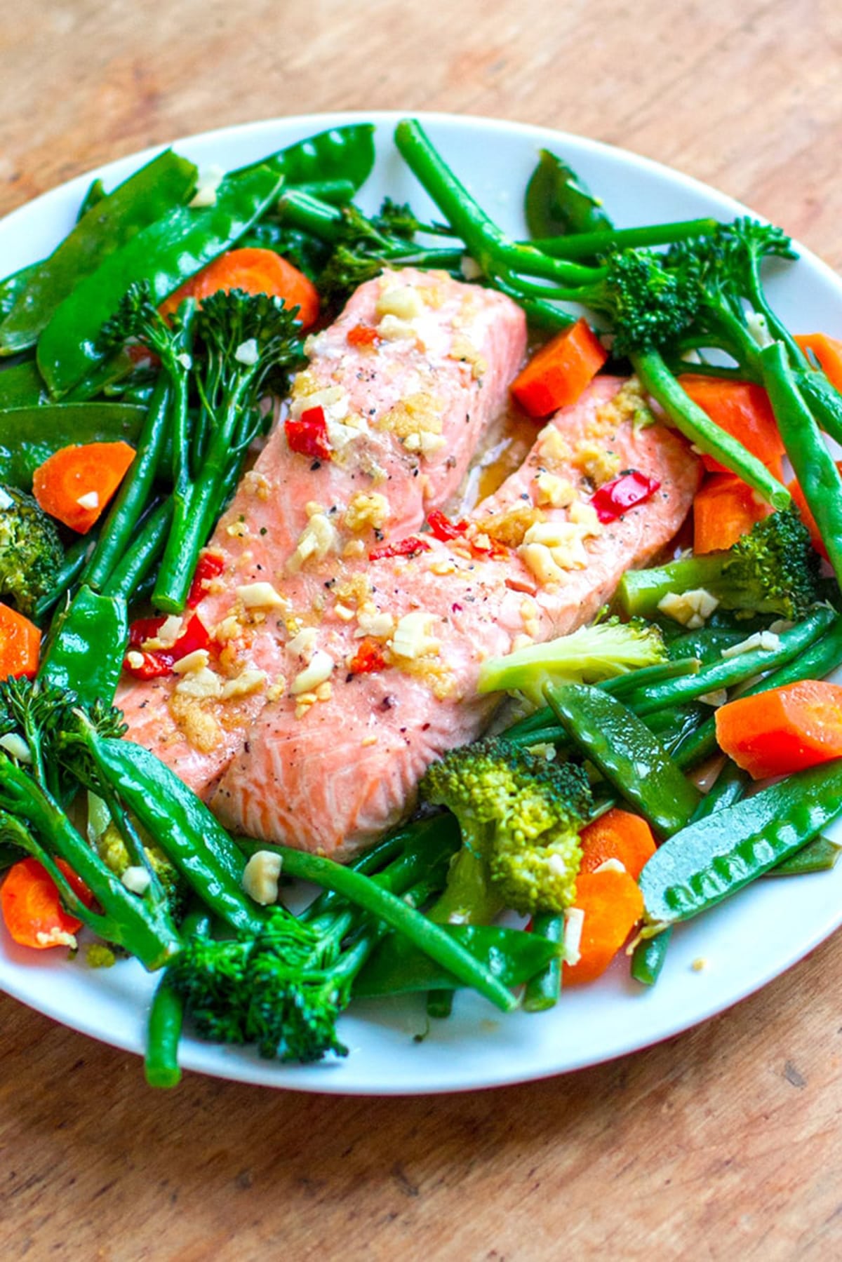 Instant Pot Steamed Salmon and Vegetables