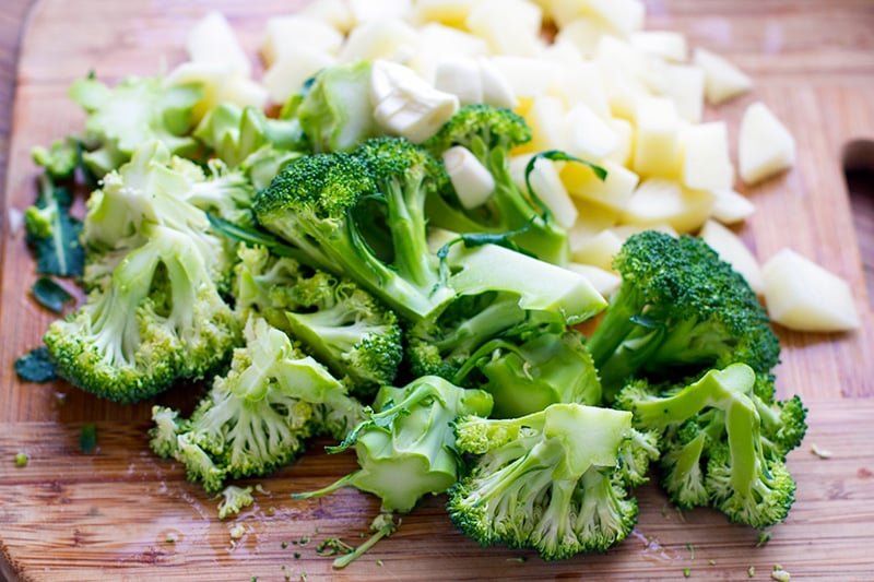 Pressure cooker broccoli soup ingredients