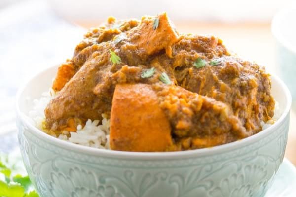 Slow cooker chicken sweet potato korma