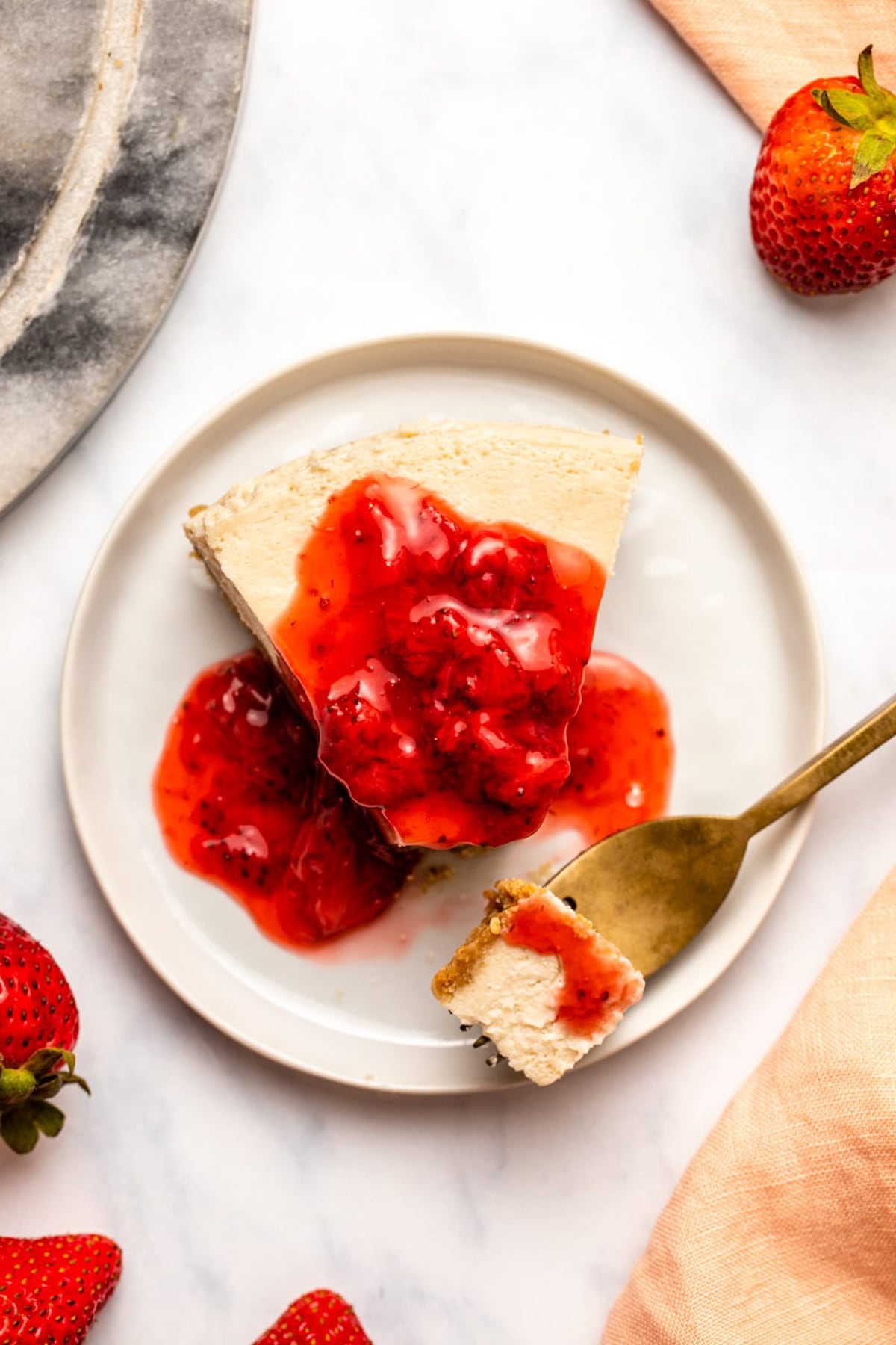 vegan instant pot cheesecake strawberry compote