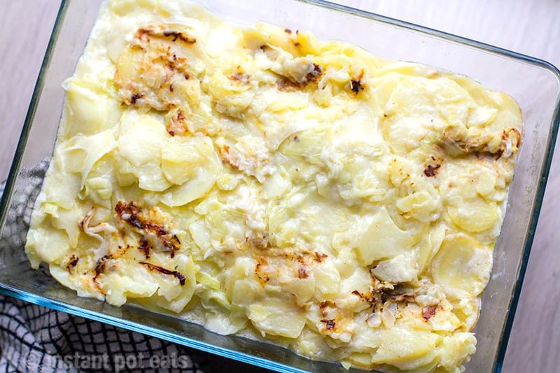 Scalloped potatoes and leeks in a baking dish