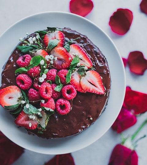  Instant Pot Vegan Chocolate Cake 