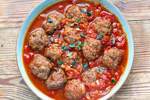 Italian Instant Pot Tomato Meatballs 