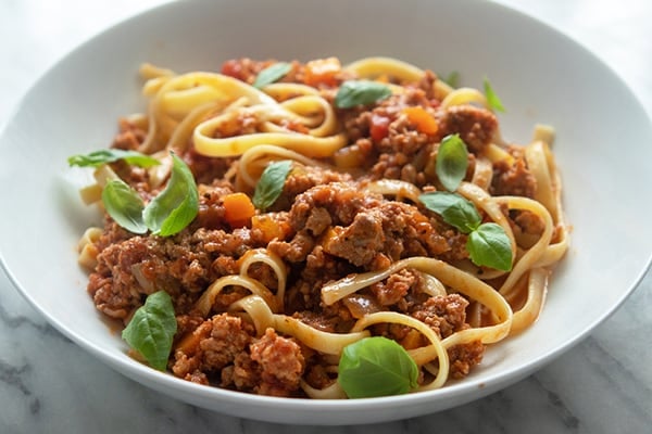 https://instantpoteats.com/wp-content/uploads/2019/03/Instant-Pot-Recipes-Famous-Chefs-Cookbook-Authors-Giada-De-Laurentiis-Turkey-Bolognese.jpg