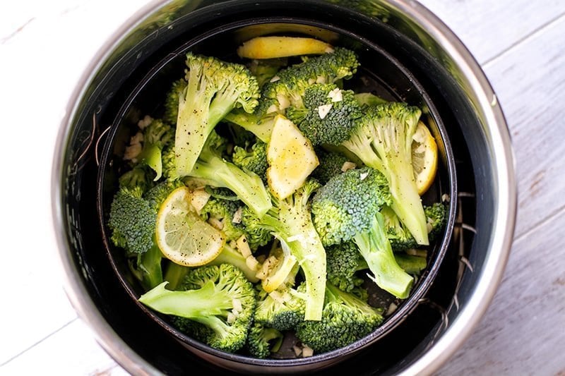 Broccoli In Instant Pot Step 1