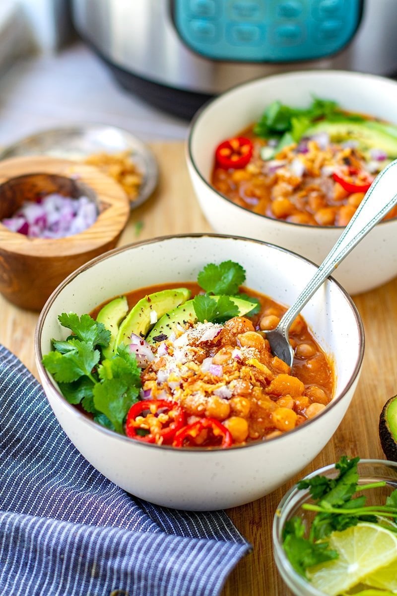 instant pot pumpkin chickpea vegan chili