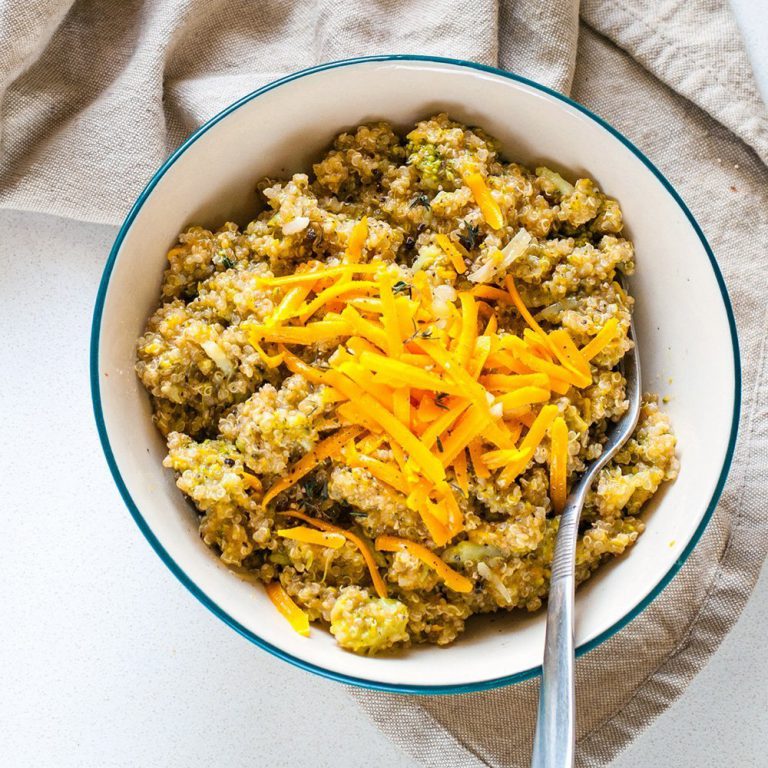 Instant Pot Quinoa With Broccoli & Cheese