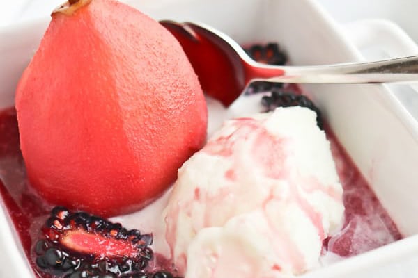 Instant Pot Poached Pear With Blackberries (No Added Sugar)