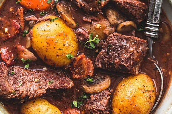 INSTANT POT BEEF BOURGUIGNON