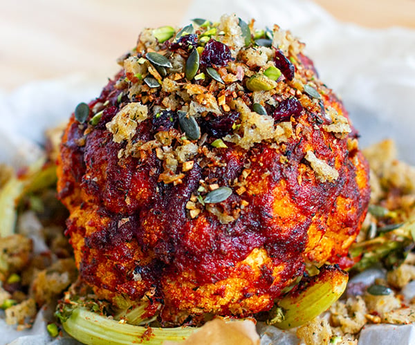 https://instantpoteats.com/wp-content/uploads/2019/12/instant-pot-cauliflower-whole-f2.jpg