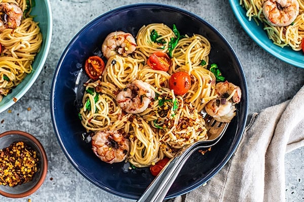 SPICY SHRIMP SCAMPI WITH LEMON & TOMATOES