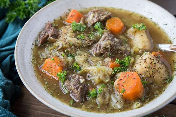 https://instantpoteats.com/wp-content/uploads/2020/03/instant-pot-paleo_irish_beef_stew.jpg