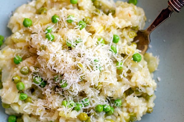 INSTANT POT RISOTTO WITH CELERY & PEAS