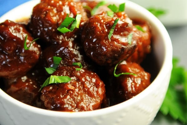 VEGAN INSTANT POT BBQ MEATBALLS