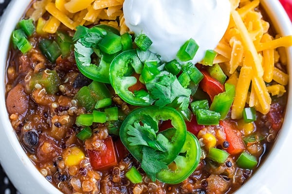 Instant Pot Vegetarian Quinoa Chili