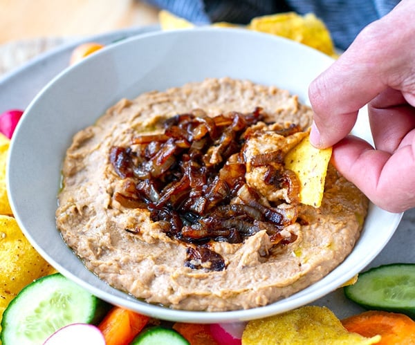 Creamy pinto bean dip with caramelised onions