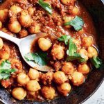 Instant Pot Chickpeas In Spicy Sauce (Chana Masala)