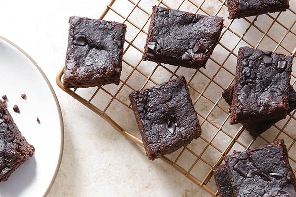 Healthy Instant Pot Flourless Brownies with Paleo and Vegan Options