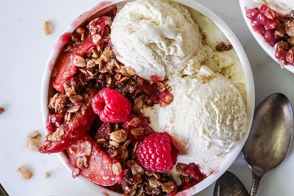 Instant Pot Peach-Raspberry Crisp