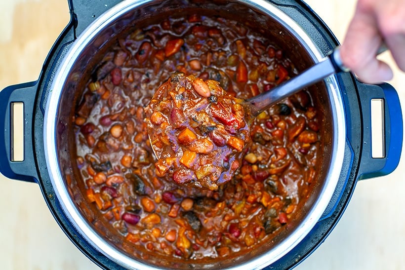 Instant Pot Mushroom Bean Chili