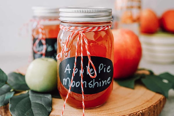 Instant Pot Apple Pie Moonshine