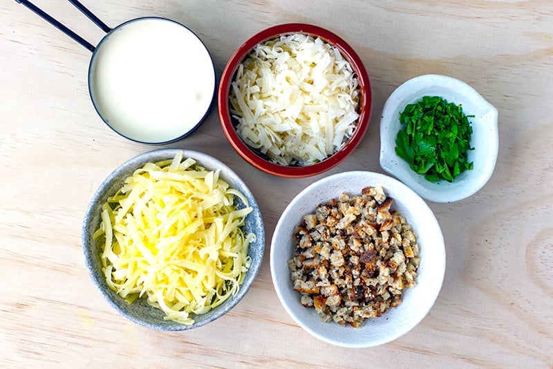 Creamy cheese sauce ingredients for cabbage