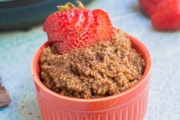 CHOCOLATE COVERED STRAWBERRY BREAKFAST QUINOA