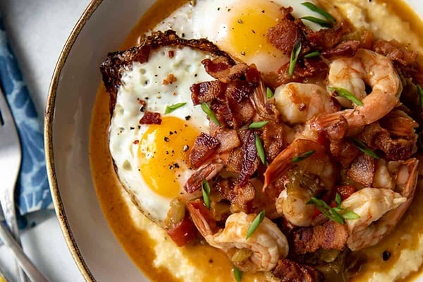 INSTANT POT SHRIMP AND GRITS