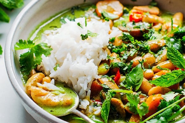 Instant Pot White Bean Green Curry