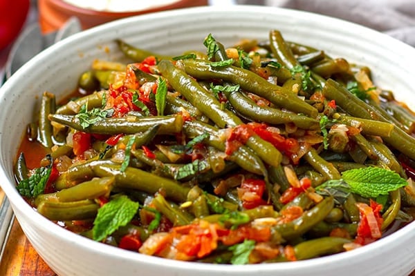 INSTANT POT BRAISED GREEN BEANS (TURKISH-STYLE)