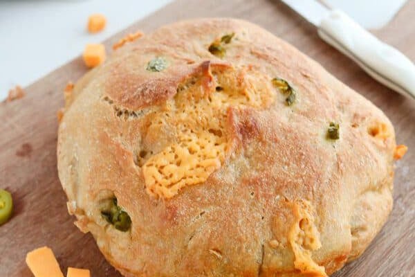 INSTANT POT WHOLE WHEAT JALAPEÑO CHEDDAR NO KNEAD CRUSTY BREAD