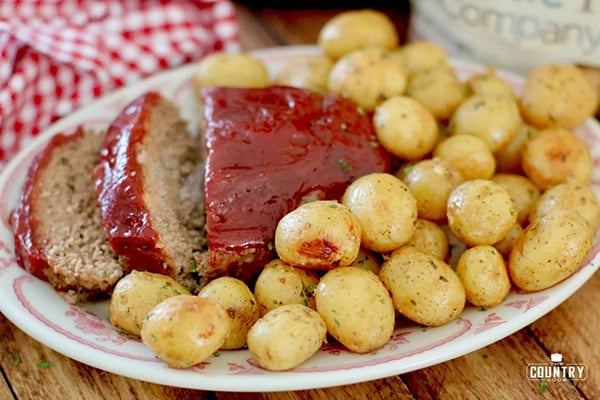INSTANT POT MEATLOAF AND POTATOES