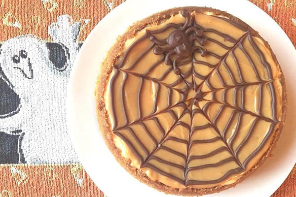 INSTANT POT SPIDER WEB CHEESECAKE