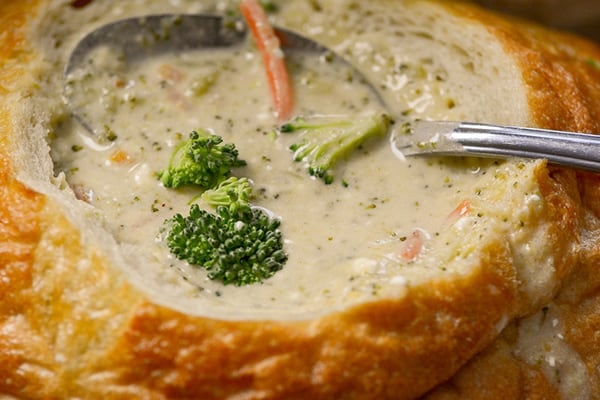 Panera’s Copycat Broccoli and Cheddar Instant Pot Soup