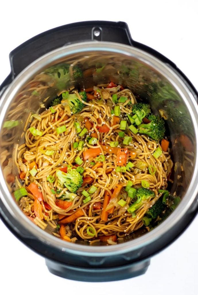 Instant Pot Vegetable Lo Mein