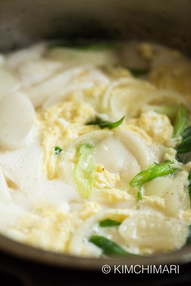 Tteokguk – Korean Rice Cake Soup