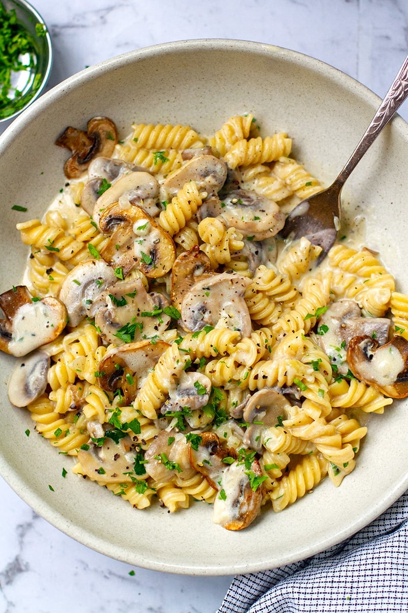 Creamy Instant Pot Garlic Mushroom Pasta