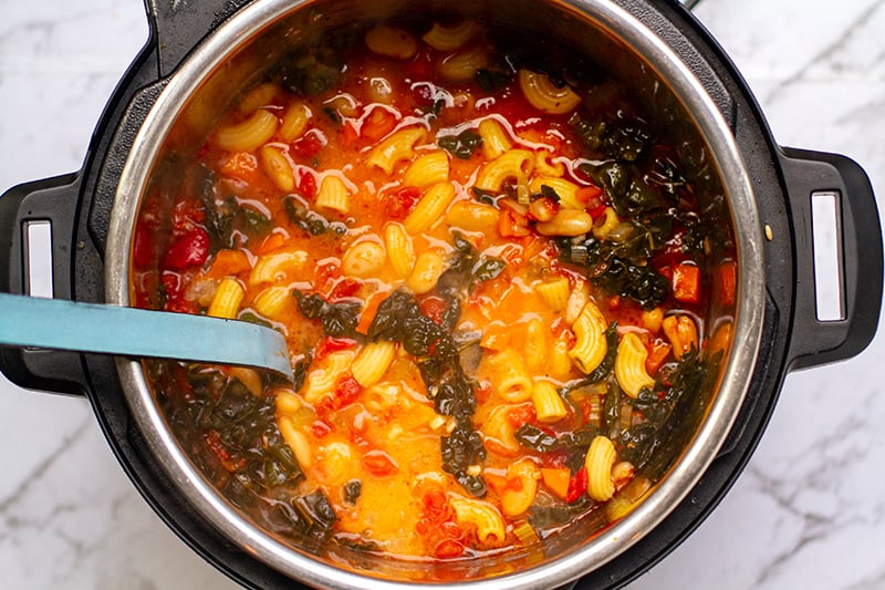 How to make pasta e fagioli soup Instant Pot method