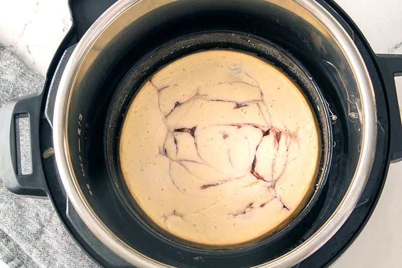 Cooked cheesecake in the Instant Pot 