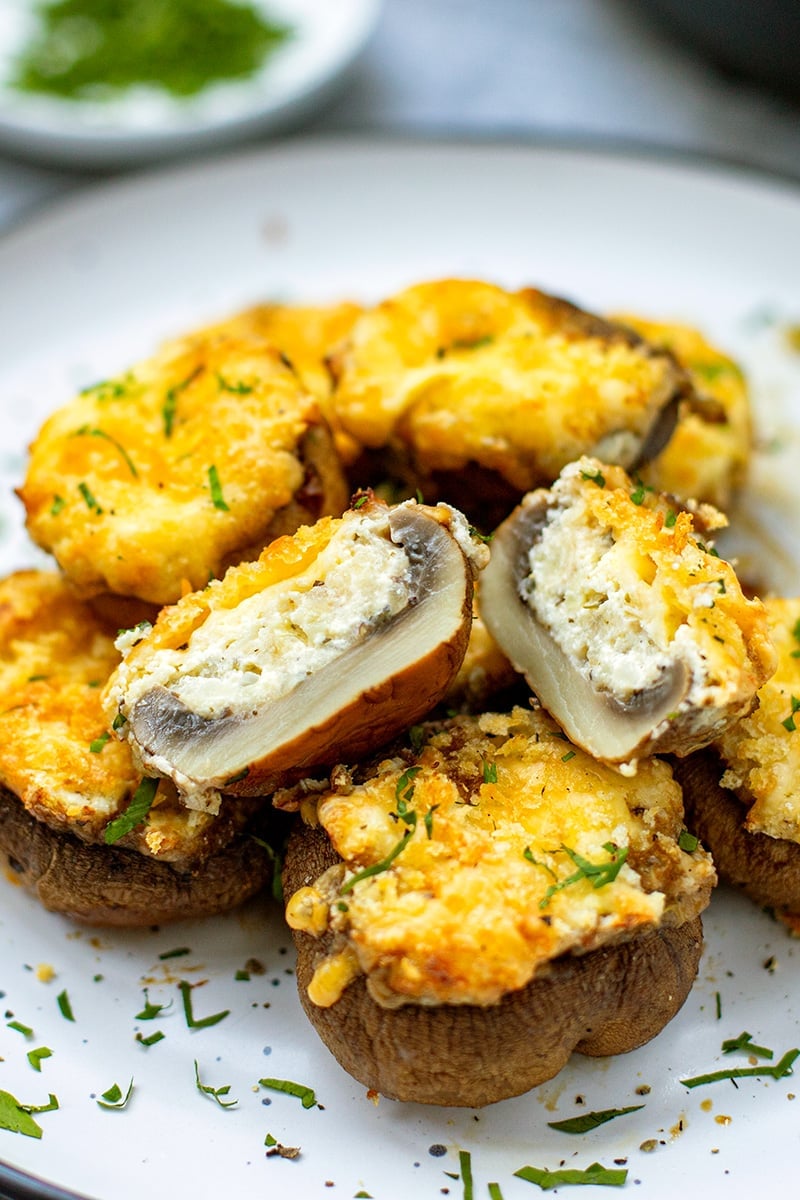 Air Fryer Stuffed Mushrooms With Cream Cheese & Breadcrumbs